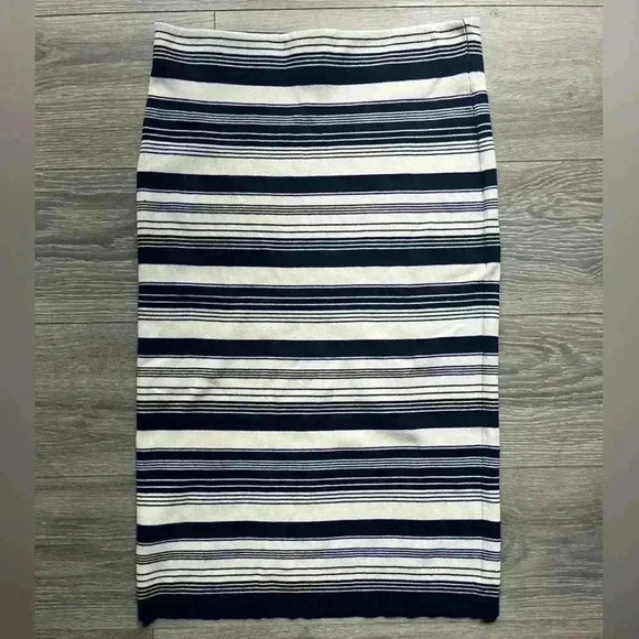 Lauren Ralph Lauren Dresses & Skirts - Lauren Ralph Lauren Blue Cream Striped Pencil Skirt Stretch Size L Career Work